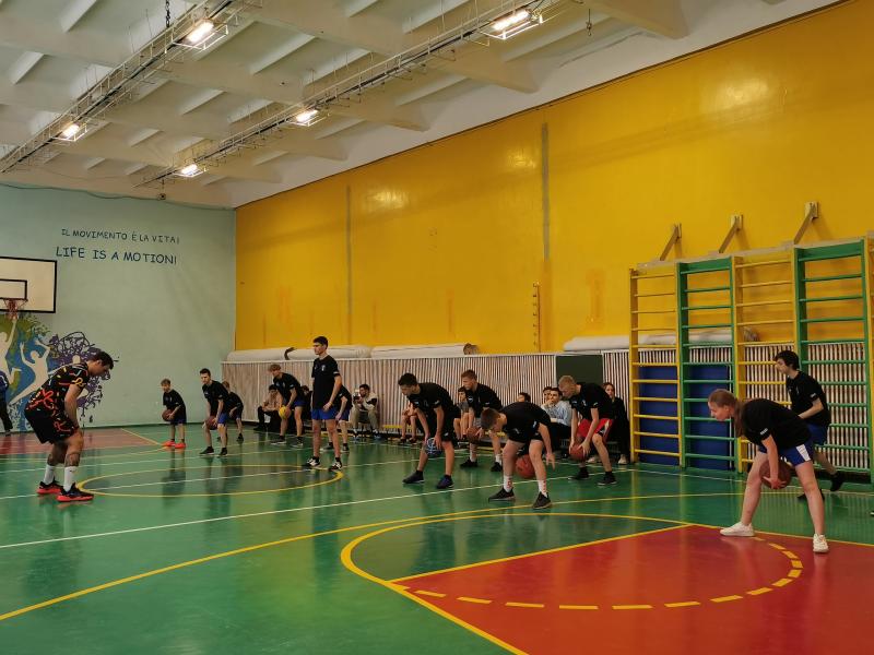 РФБ провела мастер-класс по баскетболу для воспитанников коррекционных школ – интернатов и детских домов Автограда