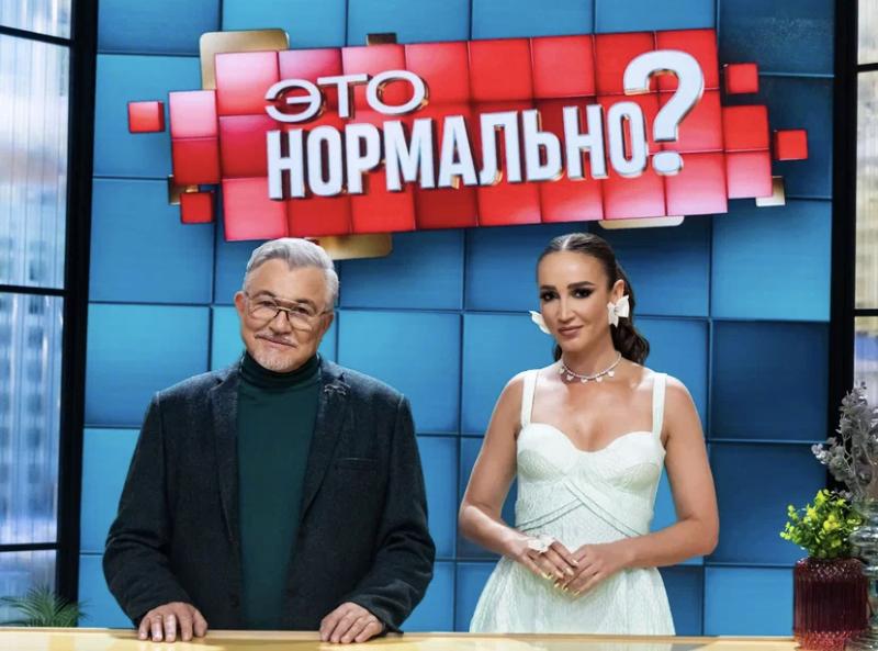 Анастасия Волочкова устроила танцы на пилоне c мужчиной на съемках шоу “Это нормально?” на ТНТ