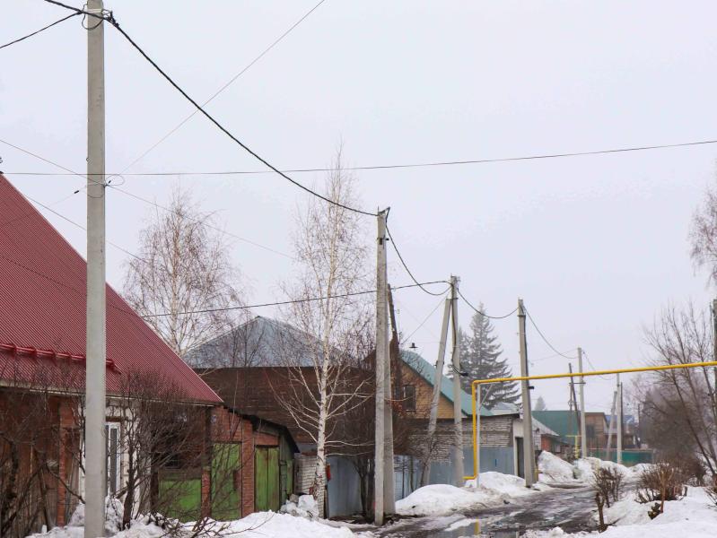 Около 26 миллионов рублей вложили новосибирские энергетики в реконструкцию электросетей поселка Плановый