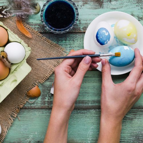 Осторожно, токсично: Доктор Кутушов рассказал о вреде красителей для яиц