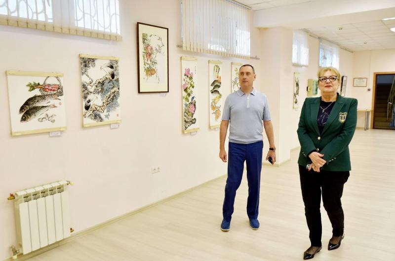 Депутат ЗСК Виктор Тепляков проинспектировал обновленный «Арт-Медиа-Центр «Родина» в Сочи